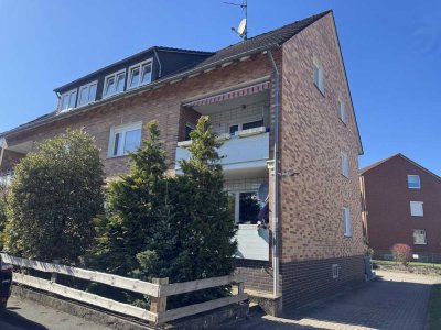 Helle 3 Zimmer Hochparterre Wohnung am Feldrand