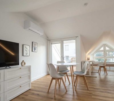 Nach Renovierung: Vollmöbliertes Loft mit Klimaanlage + Balkon in Innenstadt