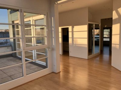Exklusives Penthouse mit 3 Zimmern und Balkon in Regensburg-Westenviertel