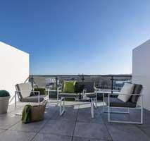 Luxus Maisonette mit Designer EBK und Dachterrasse