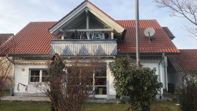 3-Zimmer Dachgeschosswohnung mit Balkon in Holzgünz