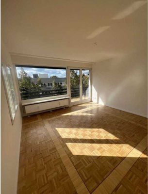 Einzigartige 3-Zimmer-Dachwohnung mit Terrasse