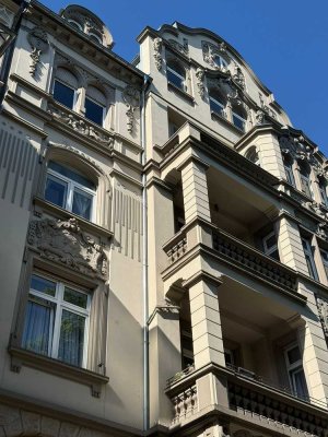 Top sanierte Altbauetage im Zentrum von Wiesbaden - voll möbliert
