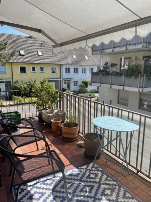 Moderne 4 Zimmer Wohnung mit Balkon