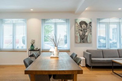 Eine EG-Wohnung, die sich wie ein kleines Stadthaus anfühlt- unten arbeiten, oben leben.