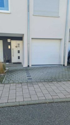 Moderne 3,5-Zimmer Terrassenwohnung mit Garten und eigenem Eingang in Untergruppenbach