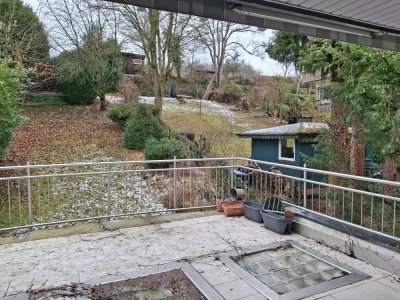 Helle renovierte 4 Zimmer Wohnung