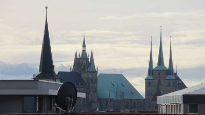 * ideal für Singles *  1,5 Zimmer im Erfurter Zentrum - Garten und Domblick inclusive