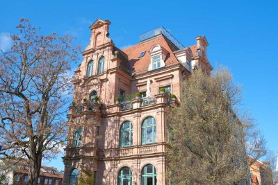 Für Individualisten: Galeriewohnung mit Balkon, Patio 
+ 360°-Dachterrasse direkt an der Pegnitz