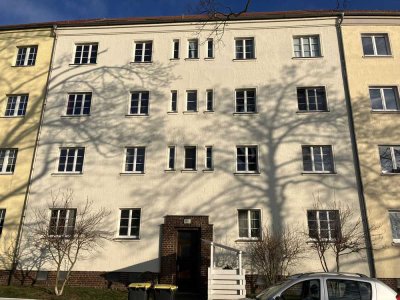3-Raumwohnung perfekt für Singles oder Paare, mit Tageslichtbad und Wanne in ruhiger Lage