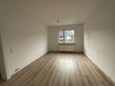 Helle 3-Zimmer-Wohnung mit Badewanne in Wilhelmshaven City