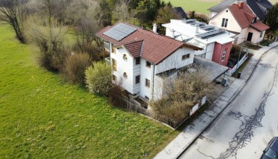 Gepflegtes Familienhaus in Berndorf in schöner Grünruhelage