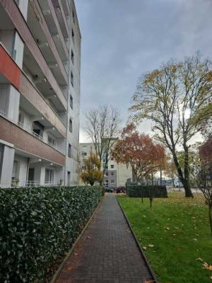 2 Zimmer Wohnung mit Balkon in Duisburg-Neumühl