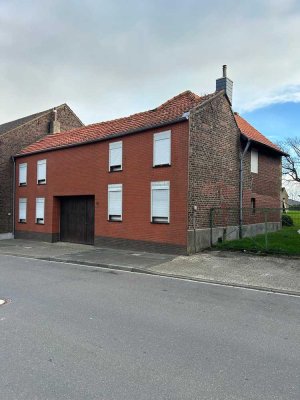 Idyllischer Resthof am Ortsrand – mit großzügigem Grundstück