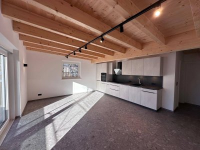 Schwaz (Top 6) - ERSTBEZUG: Hochwertig ausgestattete 4-Zimmer-Penthousewohnung in zentraler, sonniger und ruhiger Wohnlage