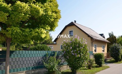 Klassisches Siedlungshaus mit schönen Garten