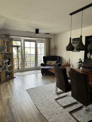 86 qm Dachgeschosswohnung mit Studio (72 qm + 14 qm) in ruhiger Lage von Groß Denkte