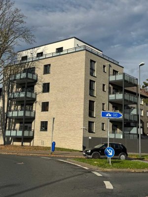 Exklusive Wohnung im Neubau mit Balkon, Aufzug und Tiefgarage