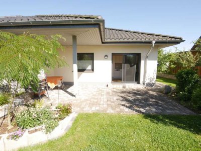 Schöne Zweiraumwohnung im Erdgeschoss mit Terrasse in Karow zu mieten!