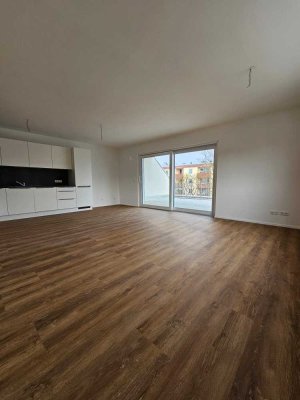 Lichtdurchflutete 2-Zimmer-Wohnung mit sonnigem Balkon