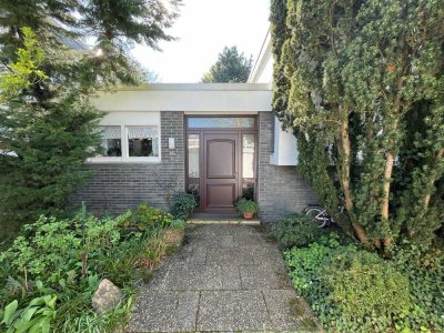 L-förmigen Levelsplit Bungalow, ausgeführt als Reihenhaus