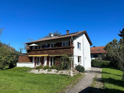 Saniertes Zweifamilienhaus mit großem Grundstück in Schongau
