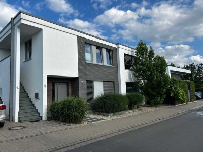 Geschmackvolle Penthouse-Wohnung mit überdachter großer Südloggia in Toplage von Soest
