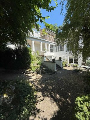 Luxuriöse 280 m² Maisonette Villa mit Parkgarten – Exklusives Wohnen am Waldrand bei Ulm