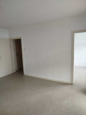 Ab sofort verfügbar 2 ZKB absoluter FH Nähe mit Balkon sucht neuen Mieter