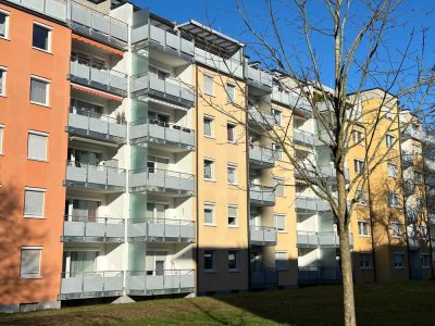 "Über den Dächern von Deggendorf": 114 m2 stilvolle Penthauswohnung m. großer Süd-Terrasse u. Lift!