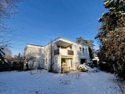 Doppelhaushälfte mit großem S/W-Garten in München Obermenzing von privat