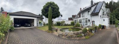 UMFANGREICH RENOVIERTE DHH (ÜBER 200 M² WFL./NFL.) MIT VIELEN EXTRAS IM TOP-ZUSTAND!