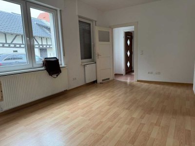 2 Zimmer Wohnung in einem Fachwerkhaus mit Wohnküche und Stellplatz
