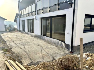 2,5-Zimmer-Neubauwohnung mit Etagen-Alleinlage und 30 m² Terrasse