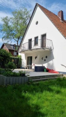 Zweifamilienhaus mit 2449 qm Grundstück, zentrumsnah, zusätzlich bebaubar, in Bochum Linden