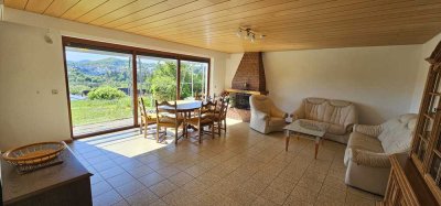 Helle 3-Zimmer Wohnung mit Terrasse und schöner Aussicht in Daun