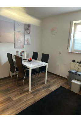 Heldenbergen, 1-ZW mit sep. Küche möbl. EBK, Nähe Forum