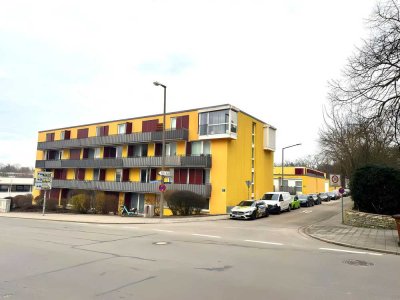 Stilvolle, neuwertige, helle 2 Zimmer WG Wohnung - (voll)möbliert