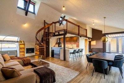 Großzügige Dachgeschoss-Wohnung 3 Zimmer + 2 Galerien mit großer Terrasse in Berlin-Lichterfelde!