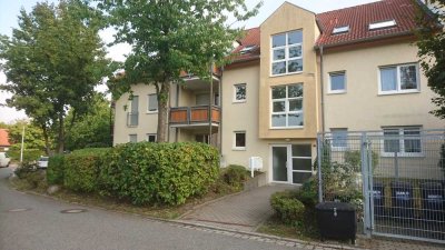 Helle 2 Zimmer unterm Dach mit Südbalkon in Kesselsdorf