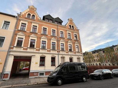 2 Zimmer mit Einbauküche & Balkon in ruhiger & beliebter Wohngegend in Chemnitz Altendorf