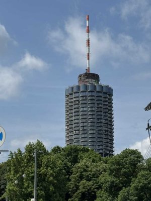 Kapitalanlage mit Aussicht – Apartment im 27. Stock des Hotelturm