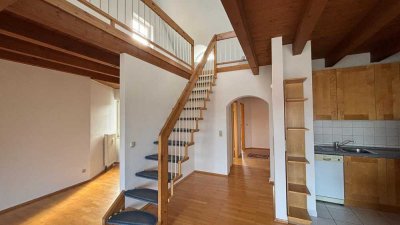 Besondere 3-Raum-Maisonette-Wohnung mit EBK 2 x Balkon, 2 xTG Stellplatz zentral in Oberuhldingen