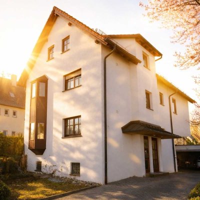 Tolles Mehrfamilienhaus mit 4 Wohnungen / beheiztem Hobbyraum / Doppelgarage und 2 Außenstellplätzen