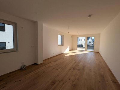 Bezugsfertig - ansprechende 3 Zimmer Erstbezugs-Gartenwohnung im Ortszentrum Hallwang!