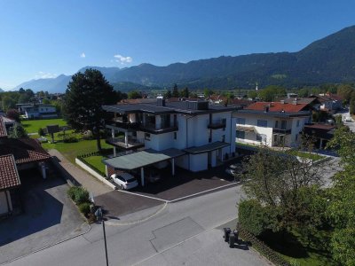 Penthousewohnung mit Whirlpool und Fitnessraum zu vermieten