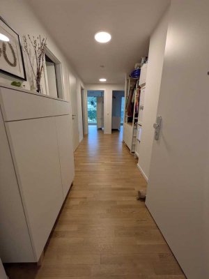 Moderne 4-Zimmer-Wohnung mit Garten in Bonn