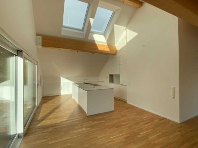 Exklusive Dachgeschosswohnung in Göggingen