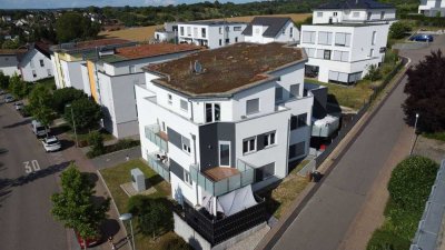 Sofort verfügbare 4 Zimmer Wohnung mit 2 Balkonen sucht neuen Eigentümer