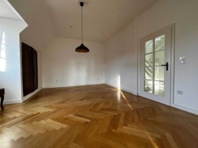 Exklusive Penthouse-Maisonette in der Kölner Südstadt – Traumhafte Dachterrasse mit Panoramablick!